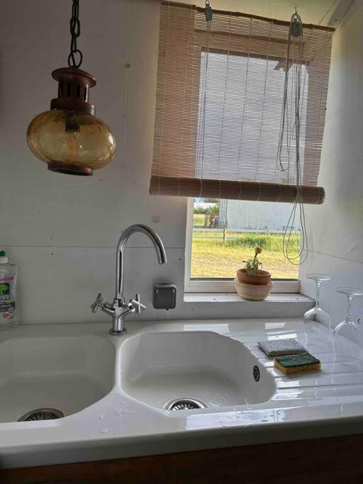 Mimizan-Plage Cosy Cabane Boise Solaire, Balneo Bath Et Toilette Seche A La Ferme מראה חיצוני תמונה