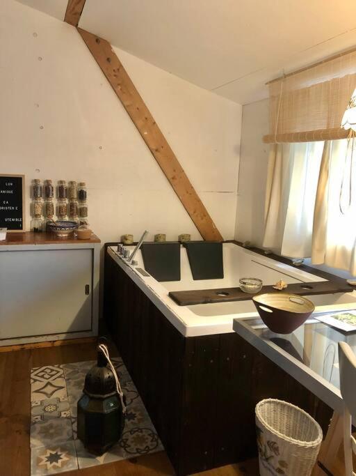 Mimizan-Plage Cosy Cabane Boise Solaire, Balneo Bath Et Toilette Seche A La Ferme מראה חיצוני תמונה